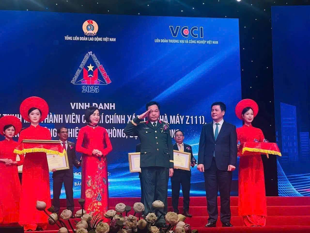 NHÀ MÁY Z111 – ĐIỂM SÁNG DOANH NGHIỆP QUÂN ĐỘI VÌ NGƯỜI LAO ĐỘNG